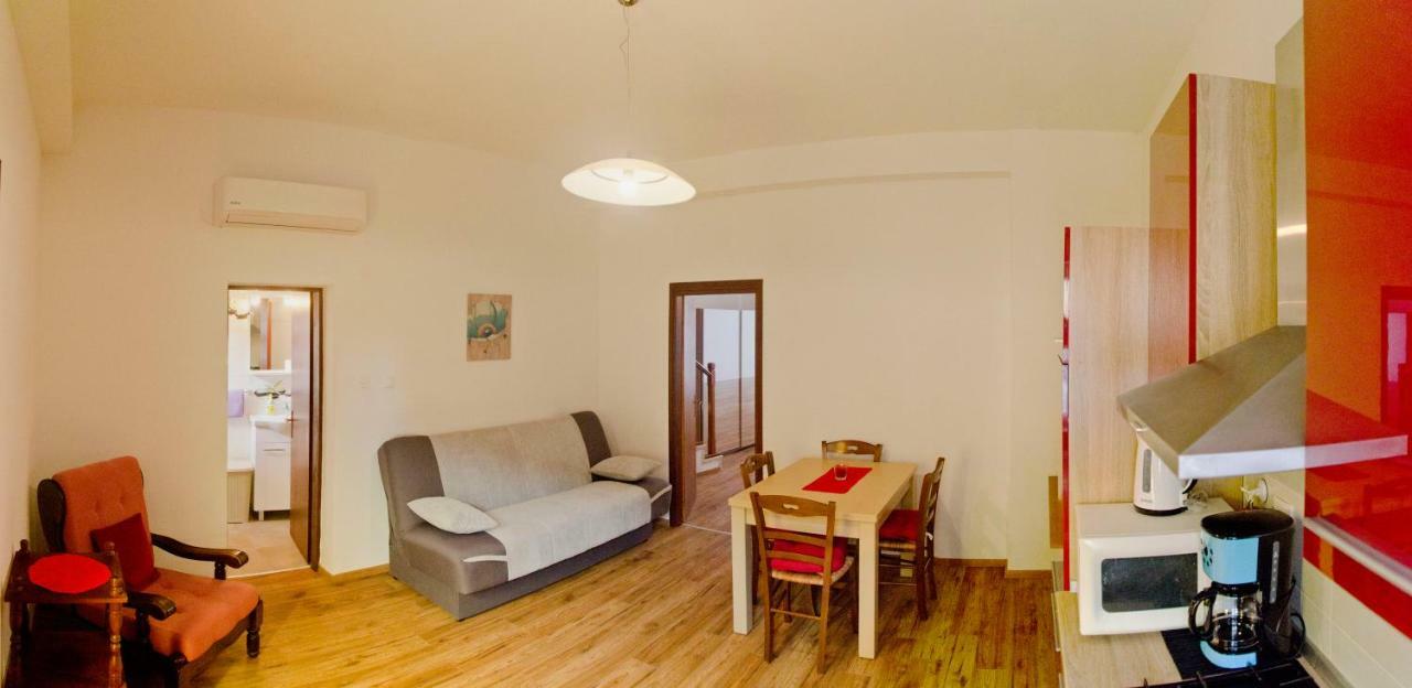 Apartman Aurora Apartment Porec Bagian luar foto